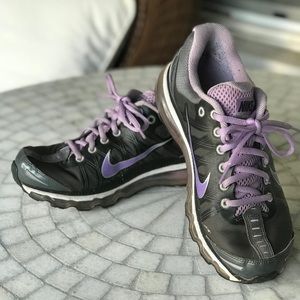 Women’s Nike Airmax 2010 Size 8.5 Running Shoes